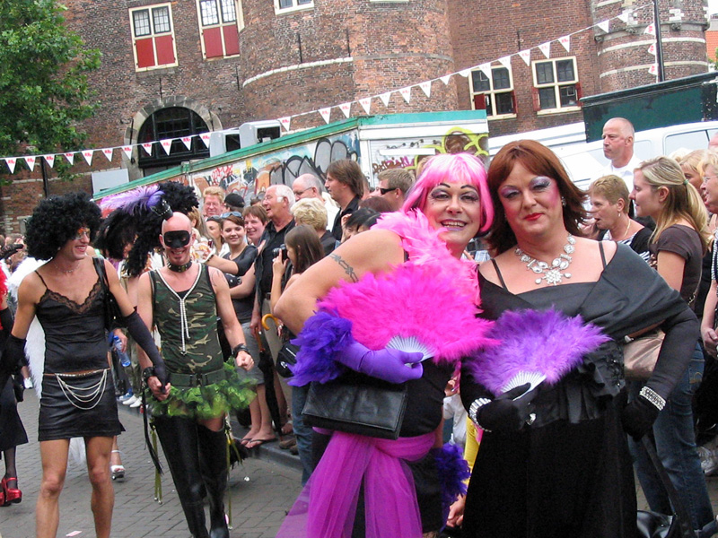 Hartjes parade at Zeedijk